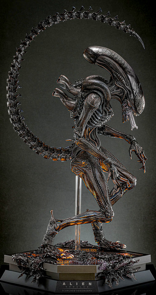 Alien - Romulus: Scorched Xenomorph, 1/6 Figur von Hot Toys