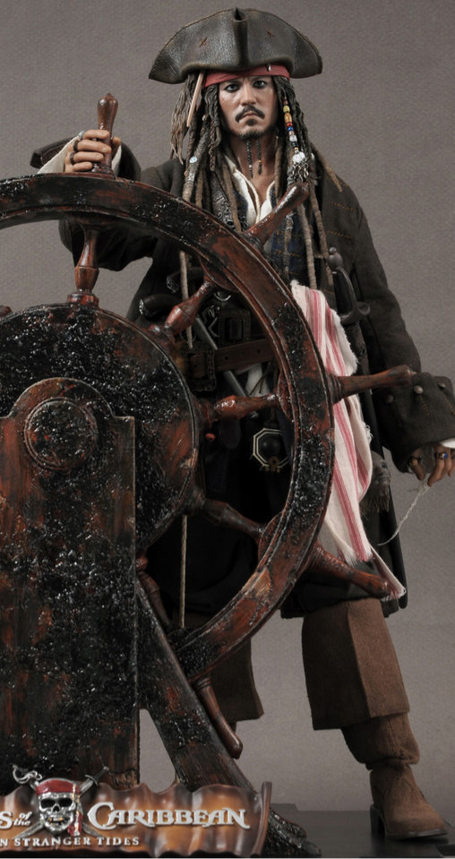 Pirates of the Caribbean - Fremde Gezeiten: Captain Jack Sparrow, 1/6 Figur von Hot Toys