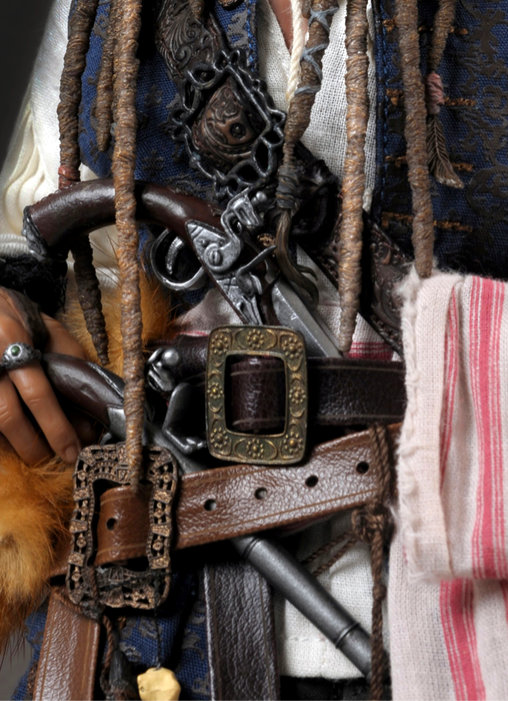 Pirates of the Caribbean - Fremde Gezeiten: Captain Jack Sparrow, 1/6 Figur von Hot Toys