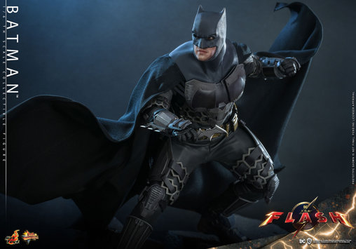 The Flash: Batman, 1/6 Figur ... https://spaceart.de/produkte/tfl004-batman-figur-hot-toys.php