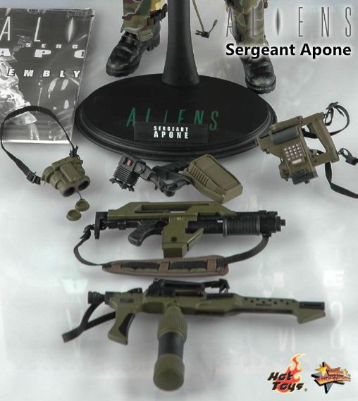 Aliens: Sergeant Apone, 1/6 Figur von Hot Toys