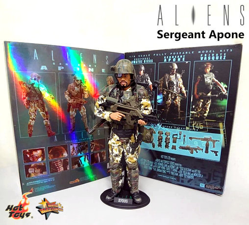 Aliens: Sergeant Apone, 1/6 Figur von Hot Toys