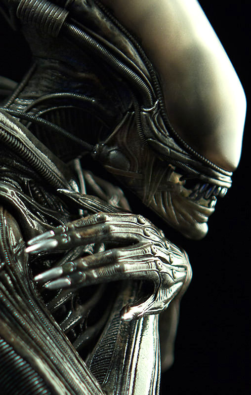 Alien: Alien Internecivus Raptus, Statue von Sideshow
