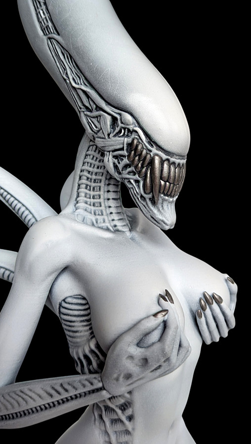 Alien: Grey Female Xenomorph von SPACEart, weitere Produktansicht 8