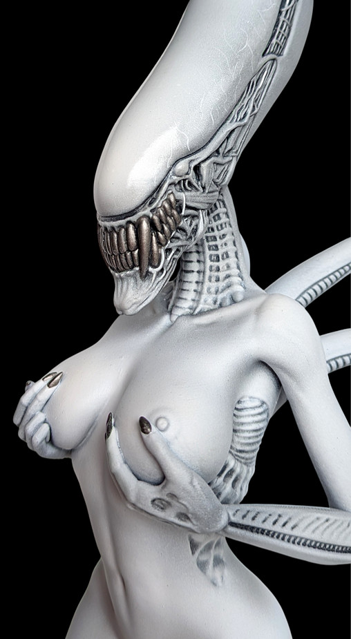 Alien: Grey Female Xenomorph von SPACEart, weitere Produktansicht 9