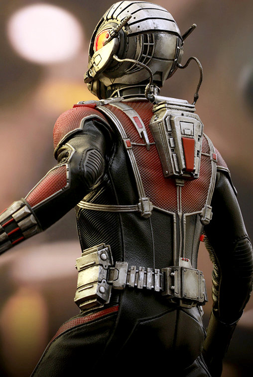 Ant-Man: Scott Lang - Ant-Man, 1/6 Figur von Hot Toys