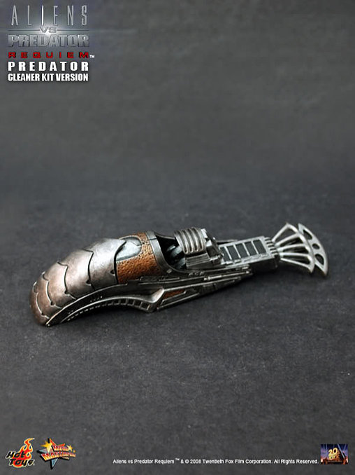 Aliens vs. Predator - Requiem: Predator - Cleaner Kit Version, 1/6 Figur von Hot Toys