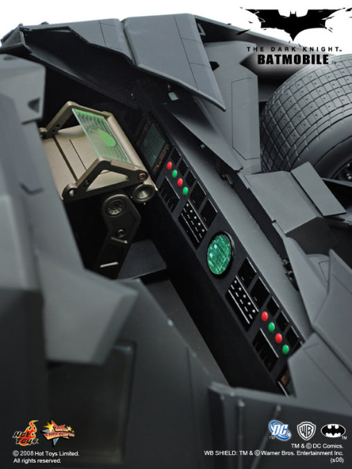 Batman - The Dark Knight: Batmobile - Black Tumbler, Fertig-Modell von Hot Toys