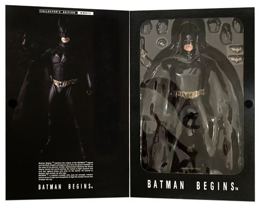 Batman Begins: Batman - Limited Edition, 1/6 Figur ... https://spaceart.de/produkte/bm009-batman-begins-figur-hot-toys-mms13-limited-edition-4897011170602-spaceart.php