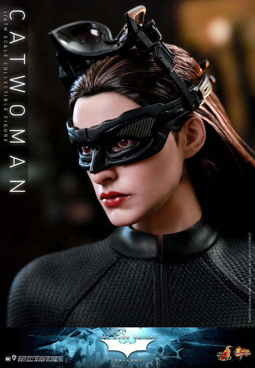 Batman - The Dark Knight Rises: Catwoman, 1/6 Figur von Hot Toys