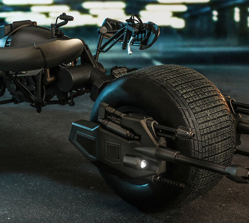 Batman - The Dark Knight Rises: Bat-Pod, Fertig-Modell von Hot Toys