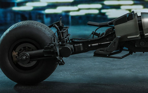Batman - The Dark Knight Rises: Bat-Pod, Fertig-Modell von Hot Toys