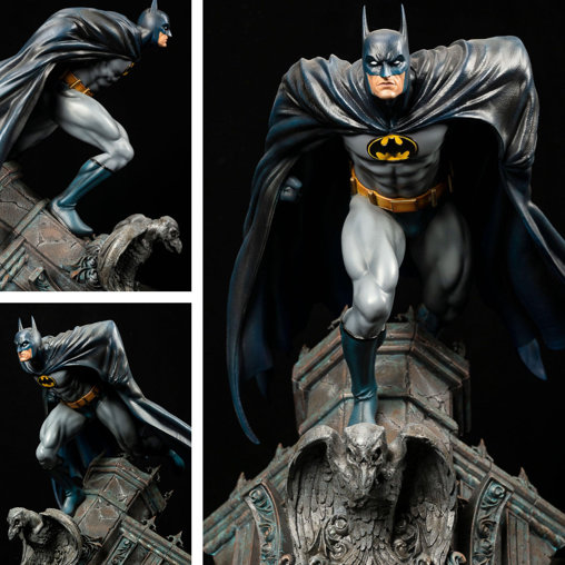 Batman: Batman 1972, Statue