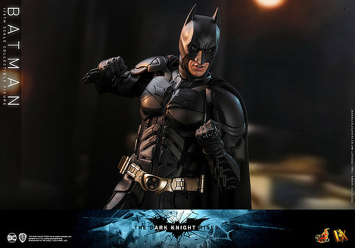 Batman - The Dark Knight Rises: Batman, 1/6 Figur von Hot Toys