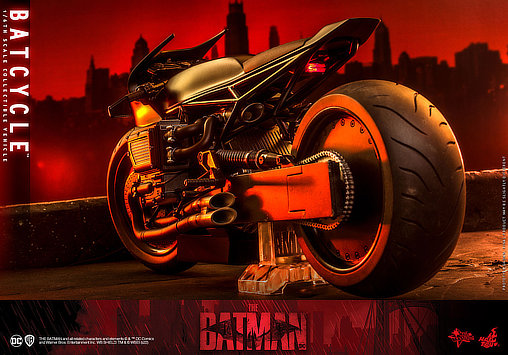 The Batman: Batcycle, Fertig-Modell von Hot Toys