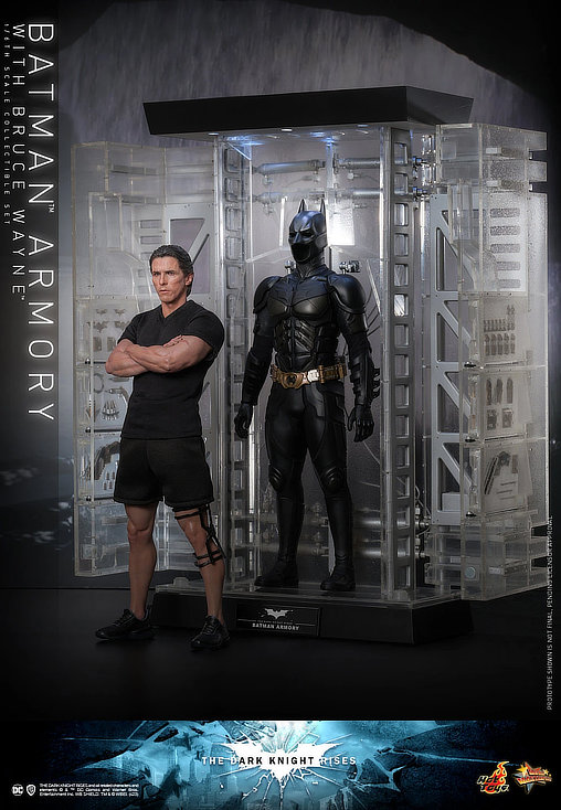 Batman - The Dark Knight Rises: Batman Armory with Bruce Wayne, 1/6 Figur von Hot Toys