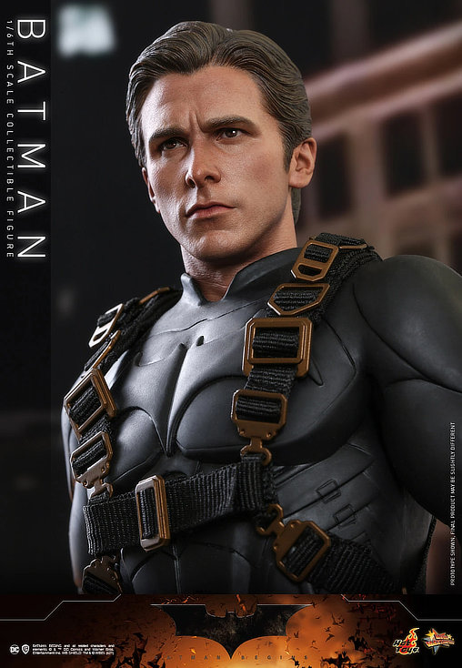 Batman Begins: Batman - Exclusive, 1/6 Figur von Hot Toys