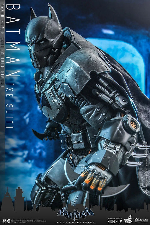 Batman - Arkham Origins: Batman - XE Suit, 1/6 Figur von Hot Toys