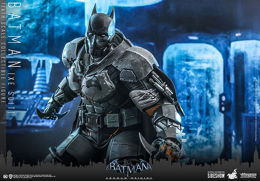 Batman - Arkham Origins: Batman - XE Suit, 1/6 Figur von Hot Toys