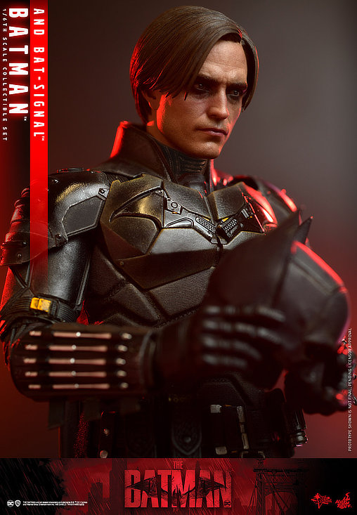 The Batman: Batman - Deluxe und Bat-Signal, 1/6 Figur von Hot Toys