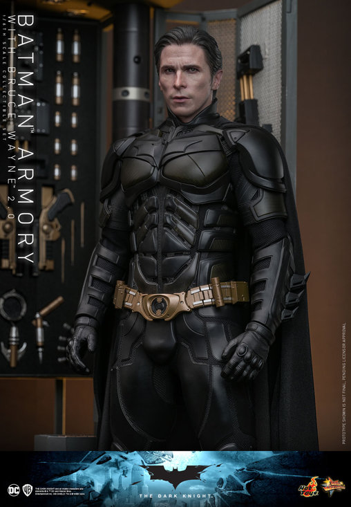 Batman - The Dark Knight: Batman Armory with Bruce Wayne - 2.0, 1/6 Figur von Hot Toys