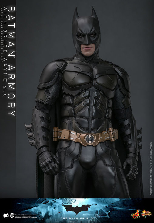 Batman - The Dark Knight: Batman Armory with Bruce Wayne - 2.0, 1/6 Figur von Hot Toys