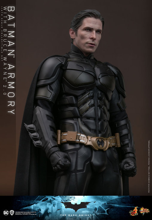 Batman - The Dark Knight: Batman Armory with Bruce Wayne - 2.0, 1/6 Figur von Hot Toys