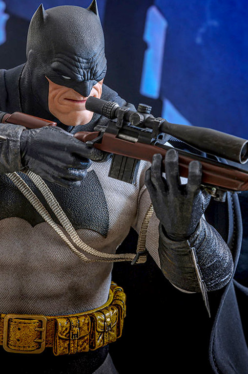 Batman - The Dark Knight Returns: Batman, 1/6 Figur von Hot Toys