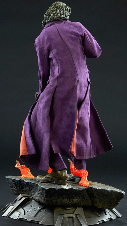Batman - The Dark Knight: The Joker, Premium Format Figur von Sideshow