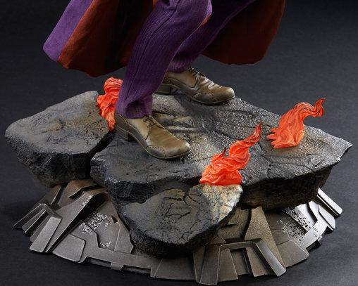 Batman - The Dark Knight: The Joker, Premium Format Figur von Sideshow