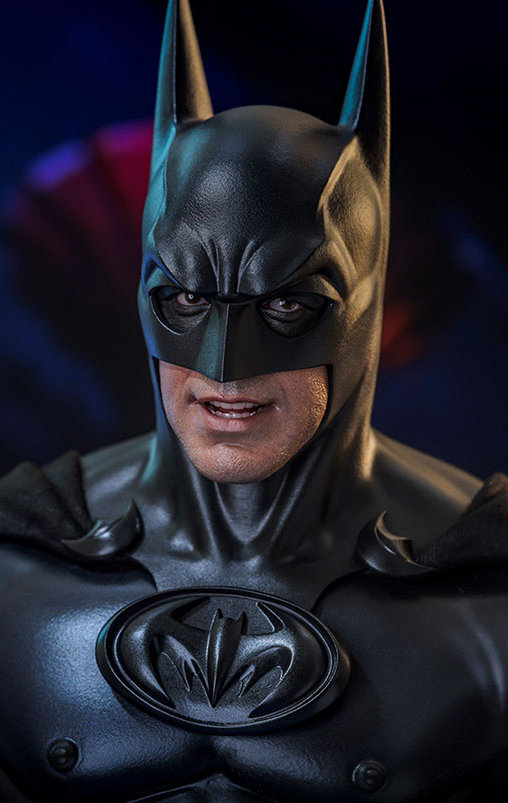Batman und Robin: Batman, 1/6 Figur von Hot Toys