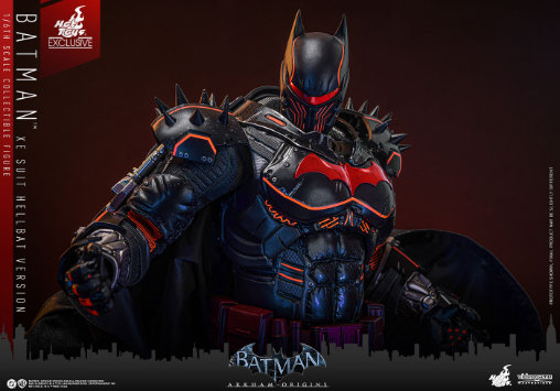 Batman - Arkham Origins: Batman - XE Suit Hellbat Version, 1/6 Figur von Hot Toys