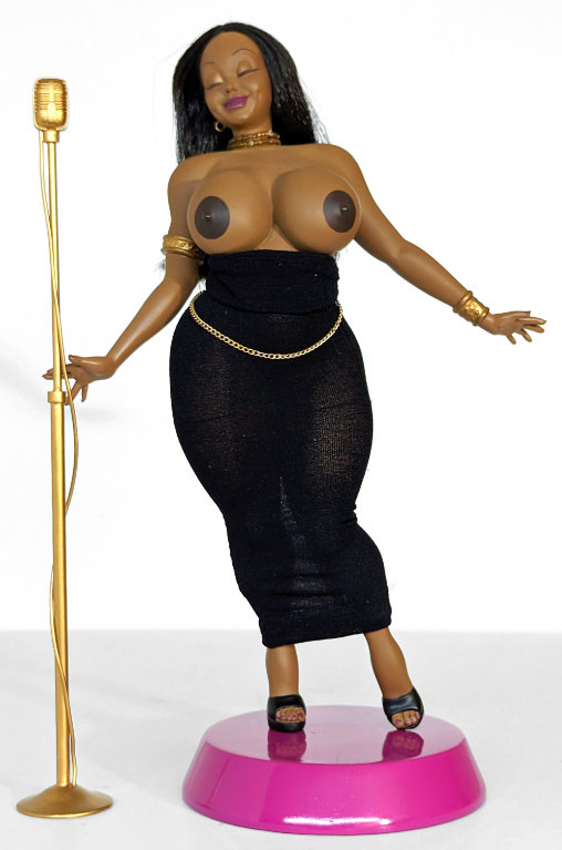 Booty Babes: Coco, Statue von Spencer Davis