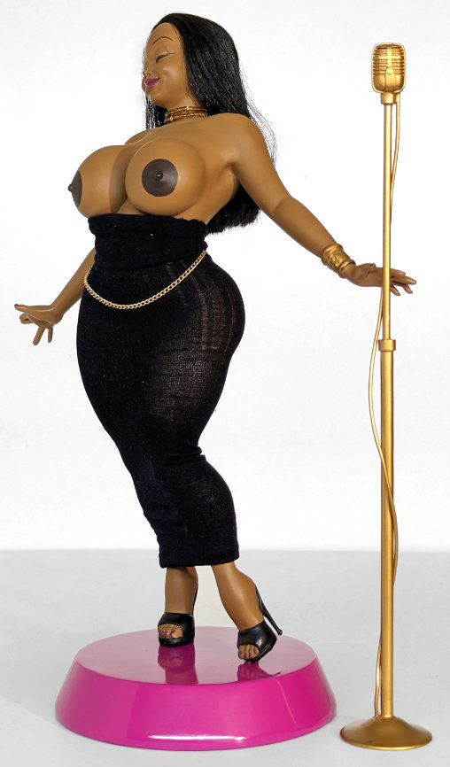 Booty Babes: Coco, Statue von Spencer Davis