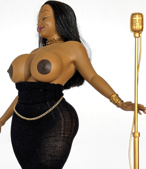 Booty Babes: Coco, Statue von Spencer Davis