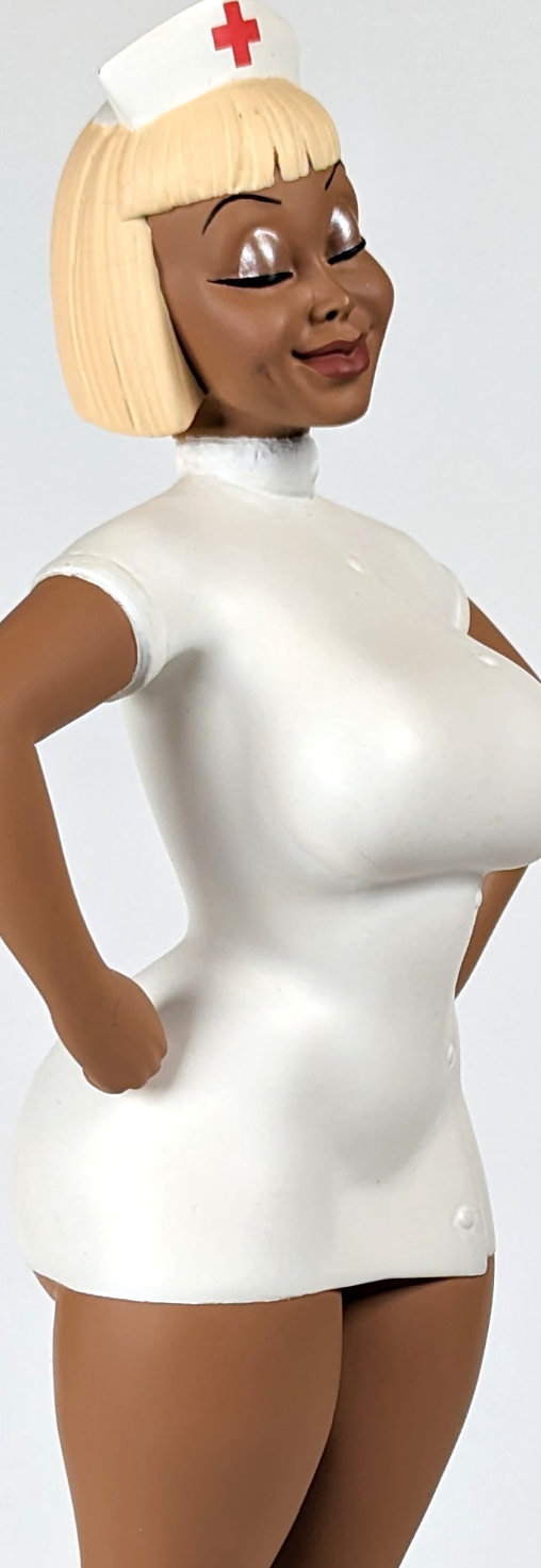 Booty Babes: Nurse, Statue von Spencer Davis