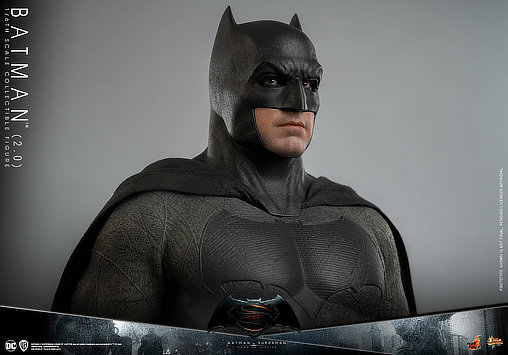 Batman v Superman - Dawn of Justice: Batman 2.0, 1/6 Figur von Hot Toys