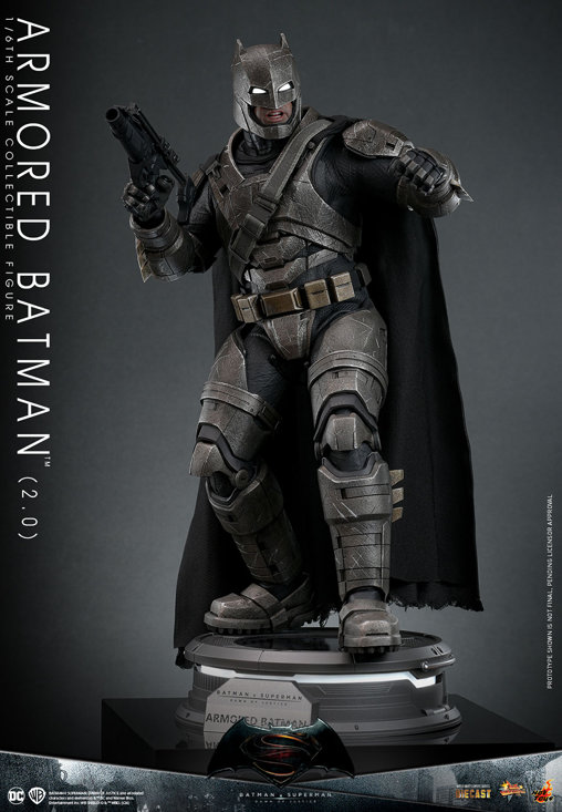 Batman v Superman - Dawn of Justice: Armored Batman 2.0, 1/6 Figur von Hot Toys