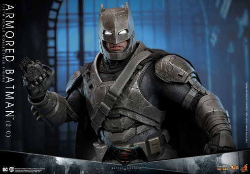 Batman v Superman - Dawn of Justice: Armored Batman 2.0, 1/6 Figur von Hot Toys