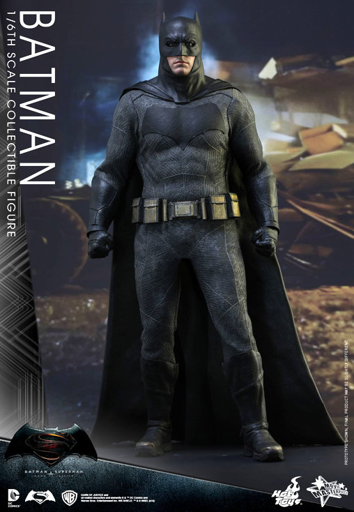 Batman v Superman - Dawn of Justice: Batman - With Sniper Rifle, 1/6 Figur von Hot Toys