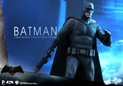 Batman v Superman - Dawn of Justice: Batman - With Sniper Rifle, 1/6 Figur von Hot Toys