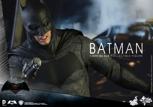 Batman v Superman - Dawn of Justice: Batman - With Sniper Rifle, 1/6 Figur von Hot Toys