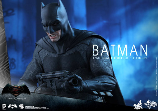 Batman v Superman - Dawn of Justice: Batman - With Sniper Rifle, 1/6 Figur von Hot Toys