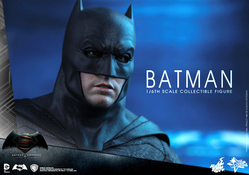Batman v Superman - Dawn of Justice: Batman - With Sniper Rifle, 1/6 Figur von Hot Toys