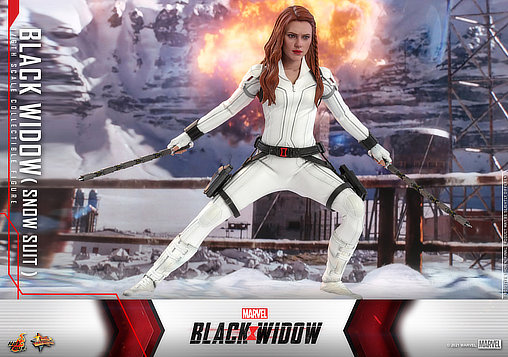 Black Widow: Natasha Romanoff - Snow Suit, 1/6 Figur von Hot Toys