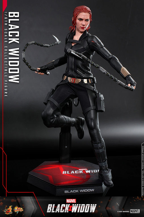 Black Widow: Natasha Romanoff - Black Suit, 1/6 Figur von Hot Toys