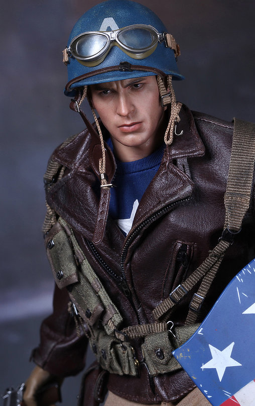 Captain America - The First Aveneger: Captain America - Rescue Uniform Version, 1/6 Figur von Hot Toys