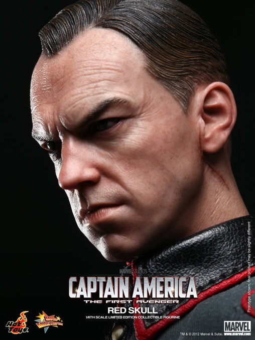 Captain America - The First Avenger: Red Skull, 1/6 Figur von Hot Toys
