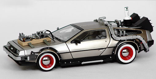 Zurück in die Zukunft 3: DeLorean, Fertig-Modell von Sun Star