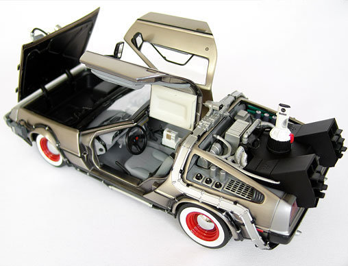 Zurück in die Zukunft 3: DeLorean, Fertig-Modell von Sun Star